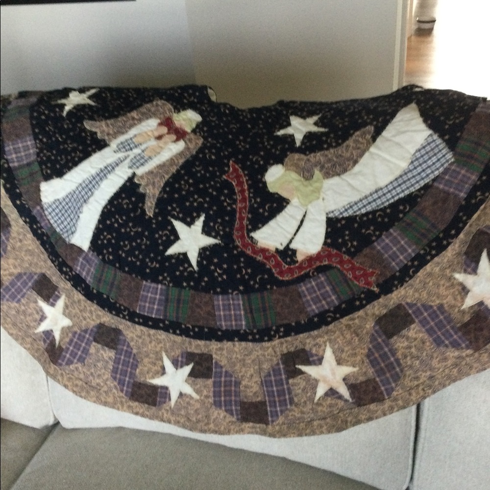 Christmas tree skirt